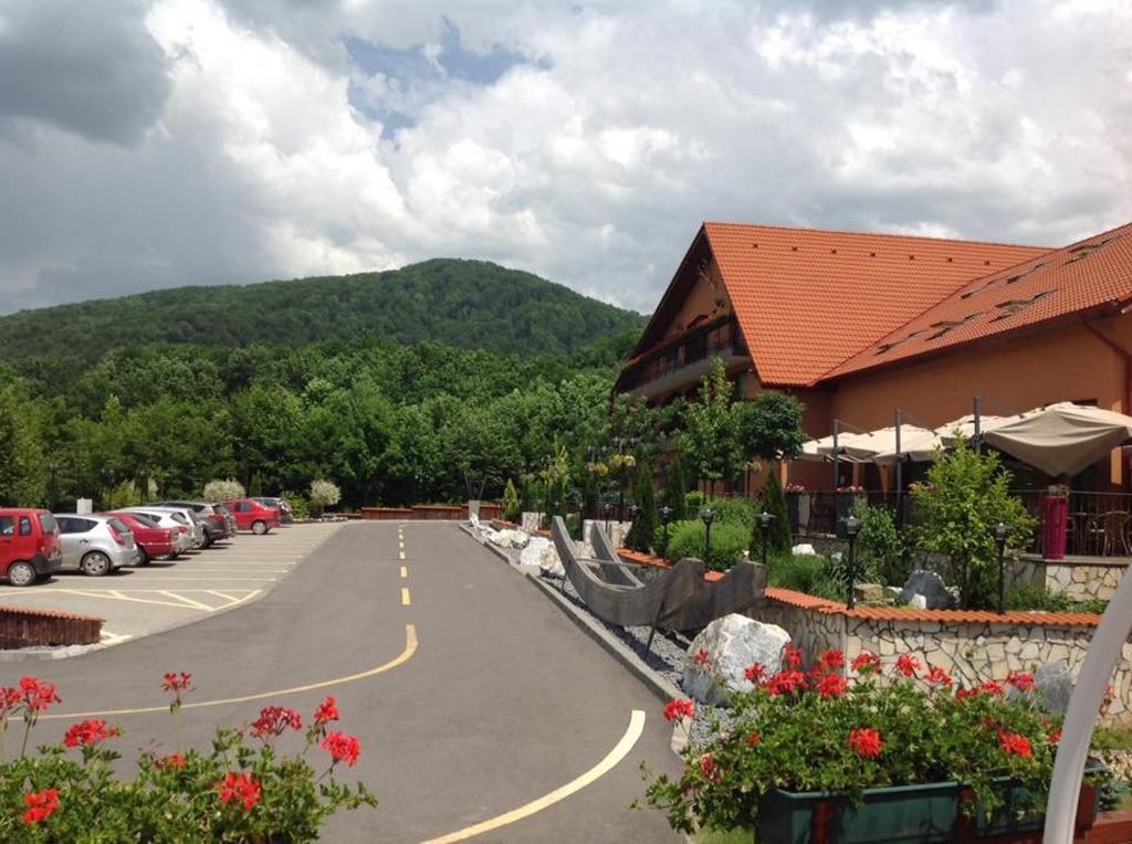 Hotel Belvedere Sovata Exterior foto